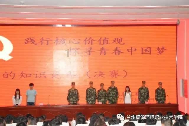 小猫钓鱼游戏龙王版有船