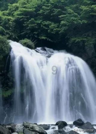 婧婧整理卧室